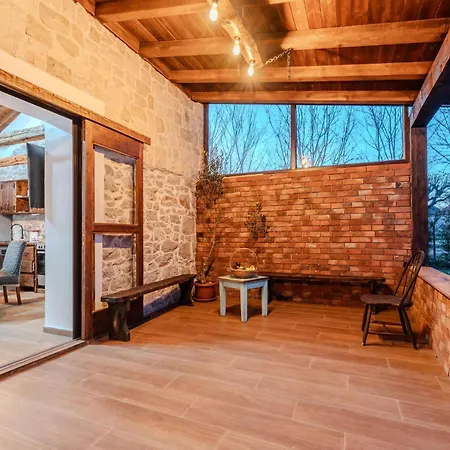 Vikendica Beautiful In Skabrnja *