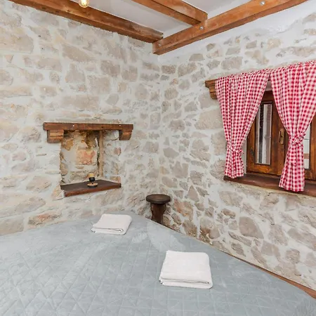 Beautiful In Skabrnja Сasa de vacaciones Skabrnje